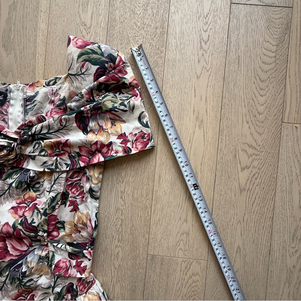 Vintage Floral Off-Shoulder Dress - Picture 7 of 8
